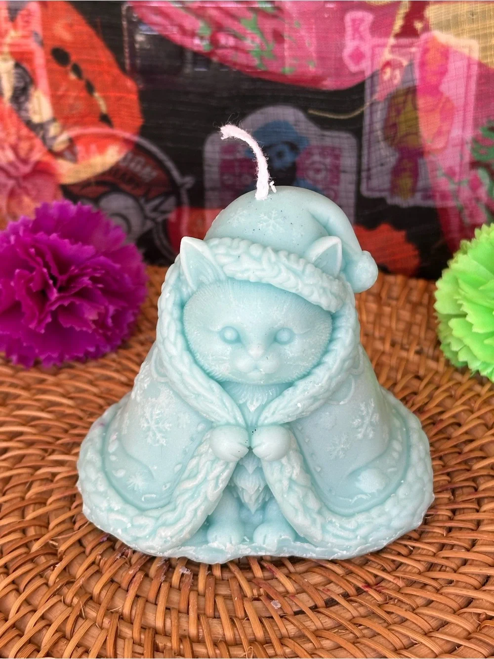 Winter Familiar Cat Candle – Icy Blue